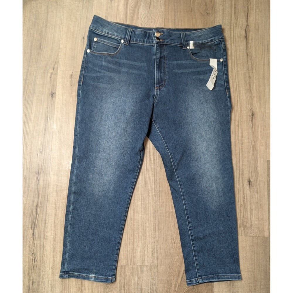 NWT Tahari Size 16 Alicia Double Button Capri Jeans Dark Wash Stretch Slimming